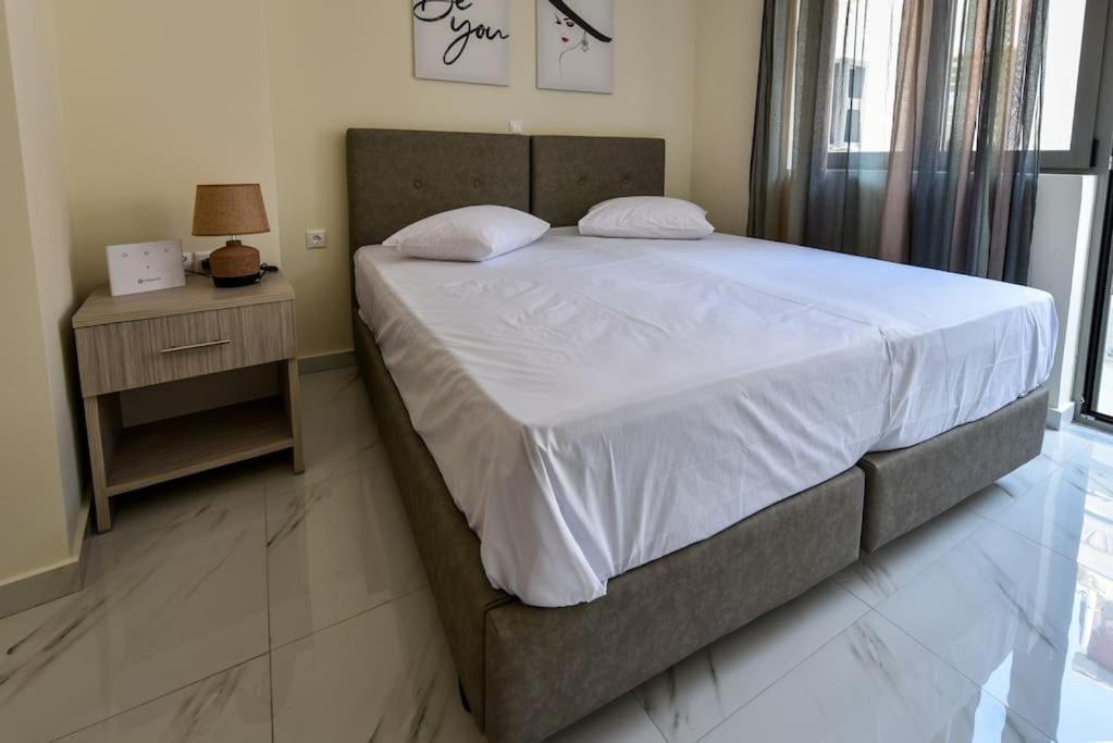 Apartamento Plaka Nefeli Elegant Urban Retreat In Athens Historic Heart Exterior foto